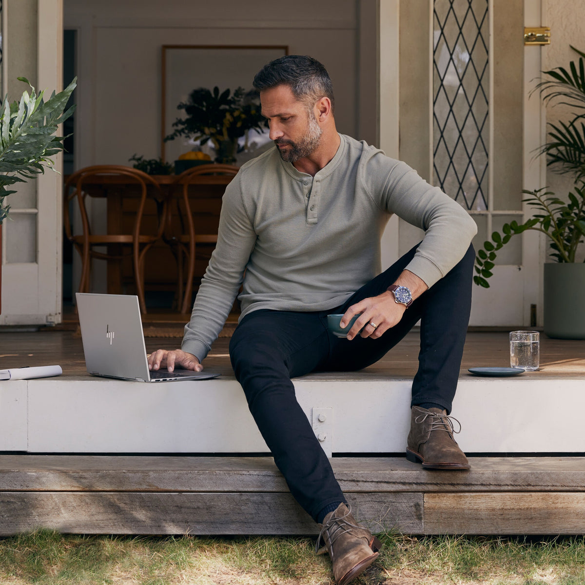 HP Elite x360 830 G9 Hybrid (2-in-1) - Touchscreen - 33.8 cm (13.3") - Intel® Core™ i5-1235U - 16 GB DDR5-SDRAM - 256 GB SSD - Wi-Fi 6E - Windows 11 Pro - Silver