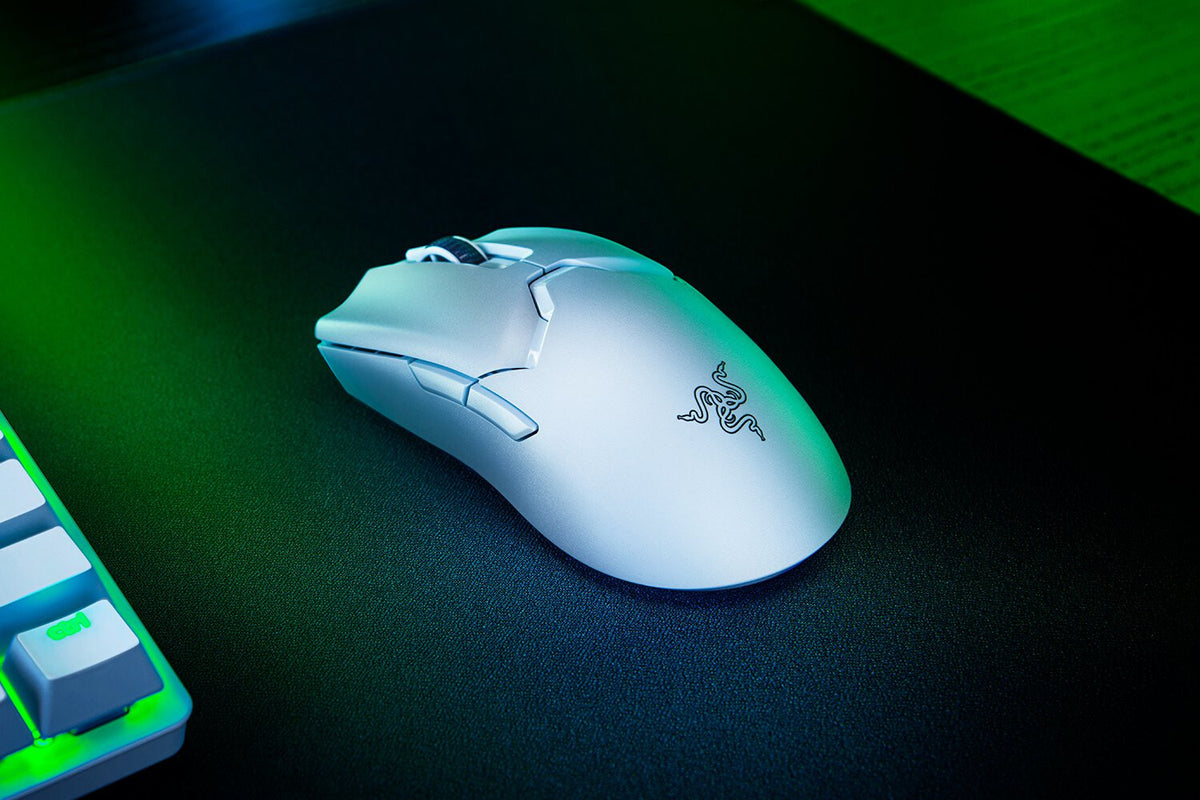 Razer Viper V2 Pro - RF Wireless + USB Type-C Optical Mouse in White - 30,000 DPI