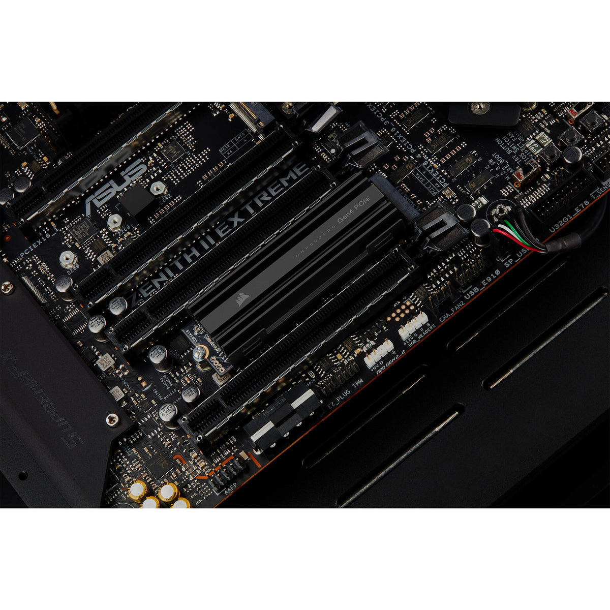 Corsair MP600 PRO - PCI Express 4.0 3D TLC NAND NVMe M.2 SSD - 2 TB
