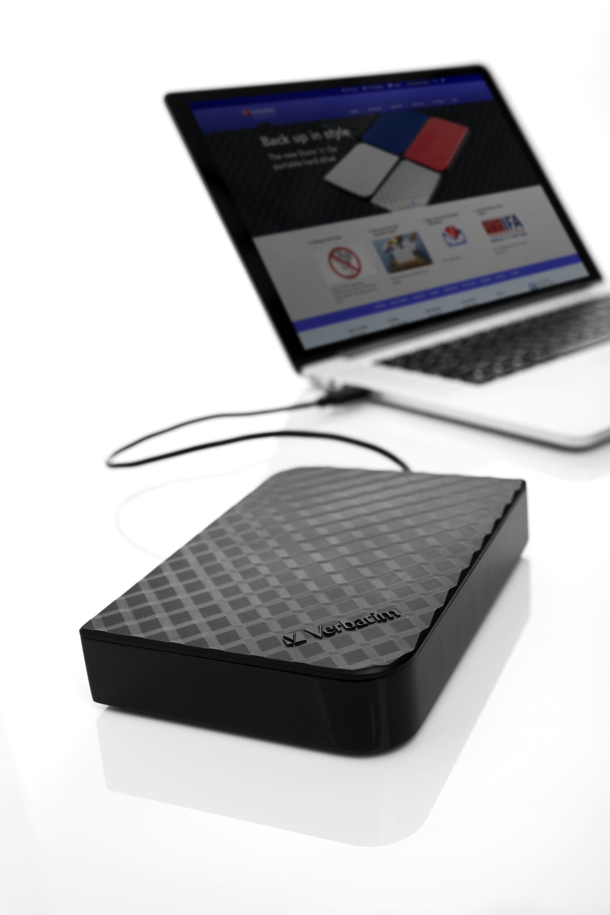 Verbatim Store 'n' Save USB 3.0 External hard drive in Black - 2 TB