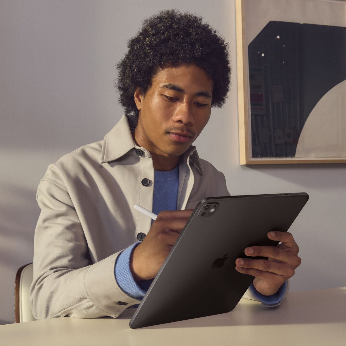 Apple iPad Pro (2024) - 33 cm (13") - Apple M4 - 1 TB - Wi-Fi 6E + Cellular - iPadOS 17 - Black