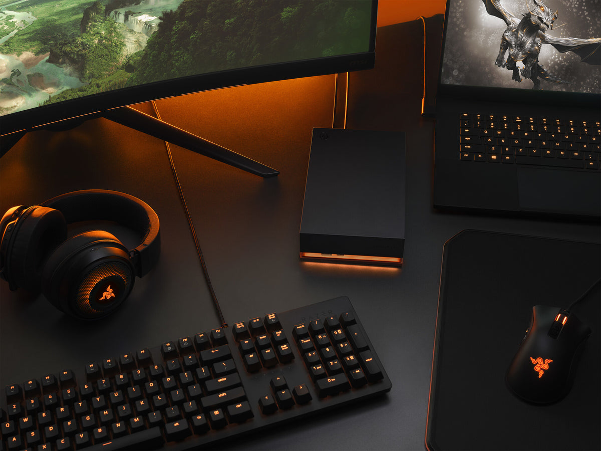 Seagate FireCuda Gaming Hub - External HDD in Black - 16 TB