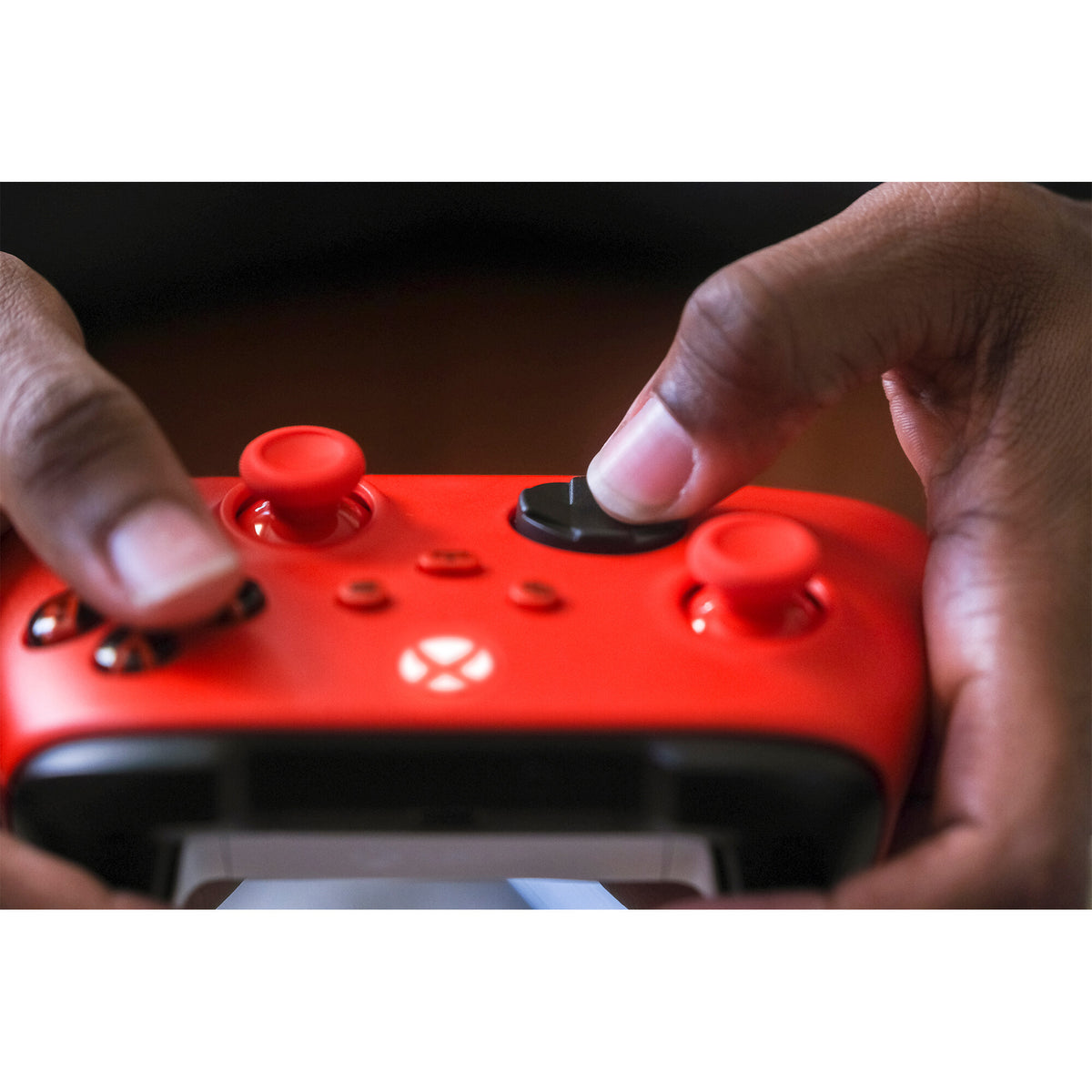 Microsoft Xbox Wireless Controller in Red