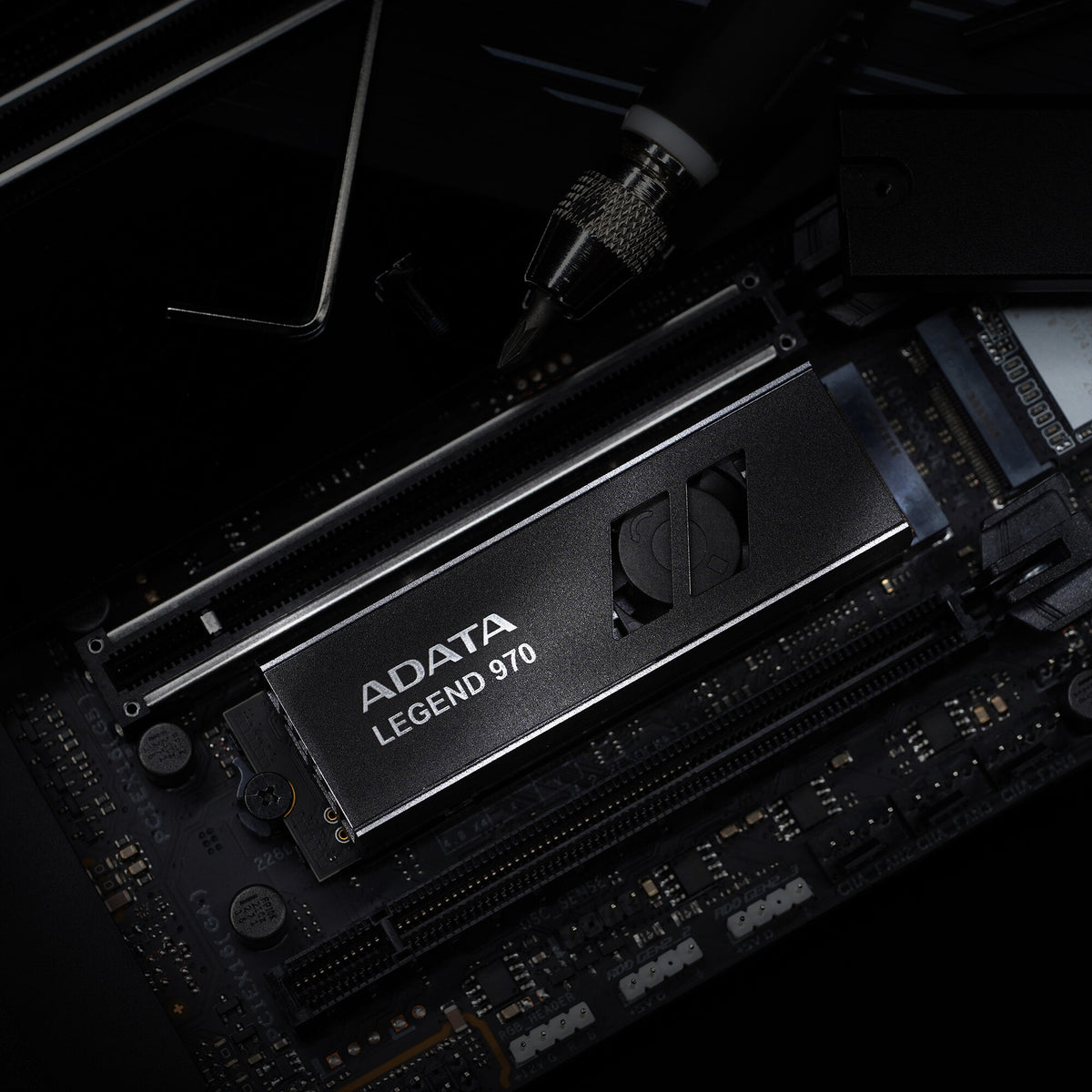 ADATA LEGEND 970 - 3D NAND PCI Express 5.0 NVMe M.2 SSD - 2 TB