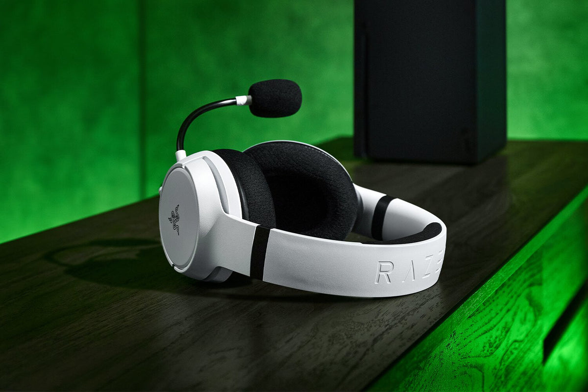 Razer Kaira X - Wired Gaming Headset in Black / White