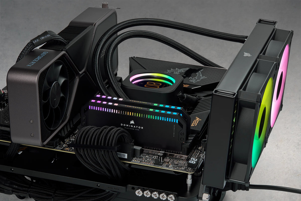 Corsair Dominator Platinum RGB - 64 GB 2 x 32 GB DDR5 6800 MHz memory module