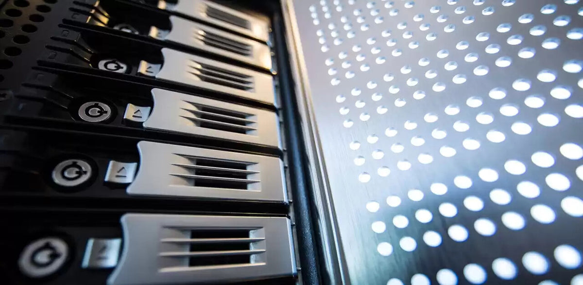 Western Digital WD Red Pro - 7200 RPM Serial ATA III 3.5" HDD - 14 TB