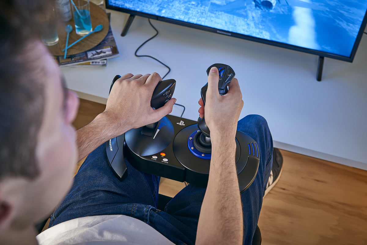 Thrustmaster T.Flight Hotas 4 - USB 2.0 Joystick for PC / PS4