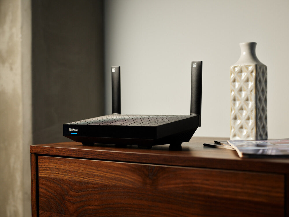 Linksys Hydra Pro 6 - Dual-band (2.4 GHz / 5 GHz) wireless router in Black