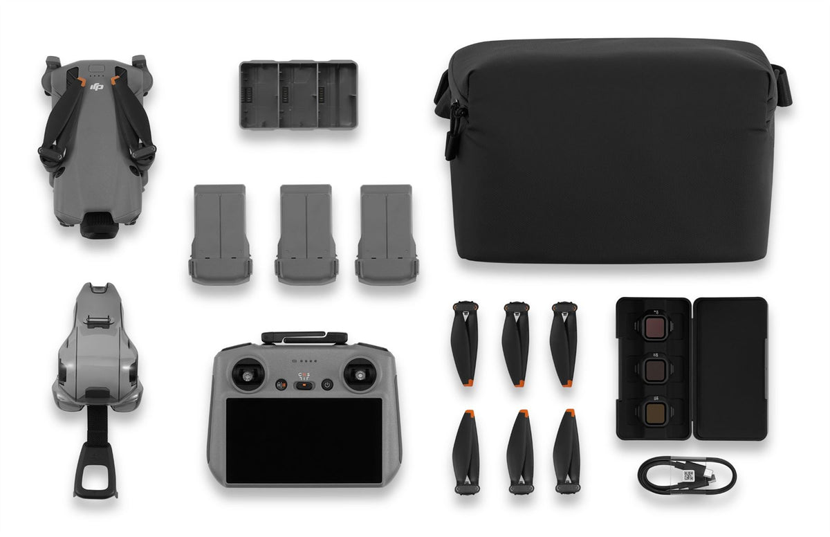 DJI MINI 5 PRO FLY MORE COMBO ( RC 2) 4 rotors Quadcopter 50 MP 3840 x 2160 pixels 2788 mAh Black, Grey