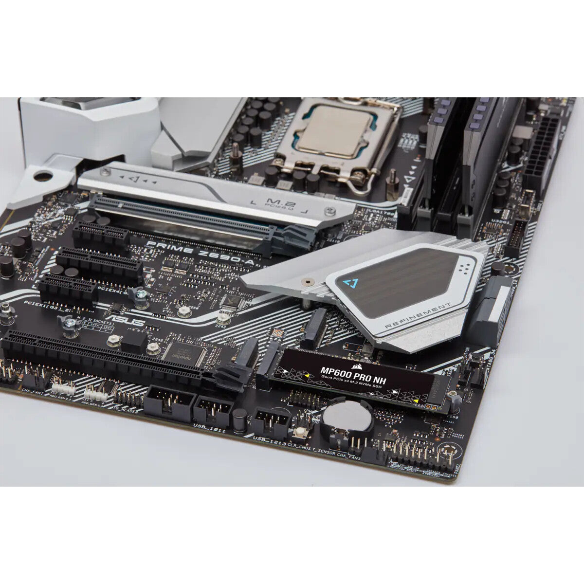 Corsair MP600 PRO NH - PCI Express 4.0 3D TLC NAND NVMe M.2 SSD - 2 TB