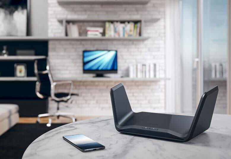 NETGEAR Nighthawk AXE7800 - Gigabit Ethernet Tri-band (2.4 GHz / 5 GHz / 5 GHz) Wi-Fi 6 Wireless Router