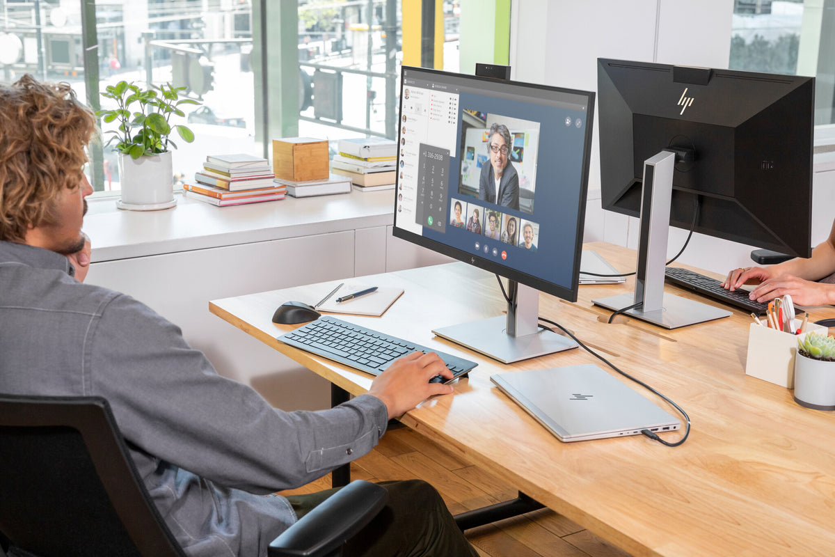 HP E27D G4 - 68.6 cm (27") - 2560 x 1440 pixels Quad HD LED Monitor