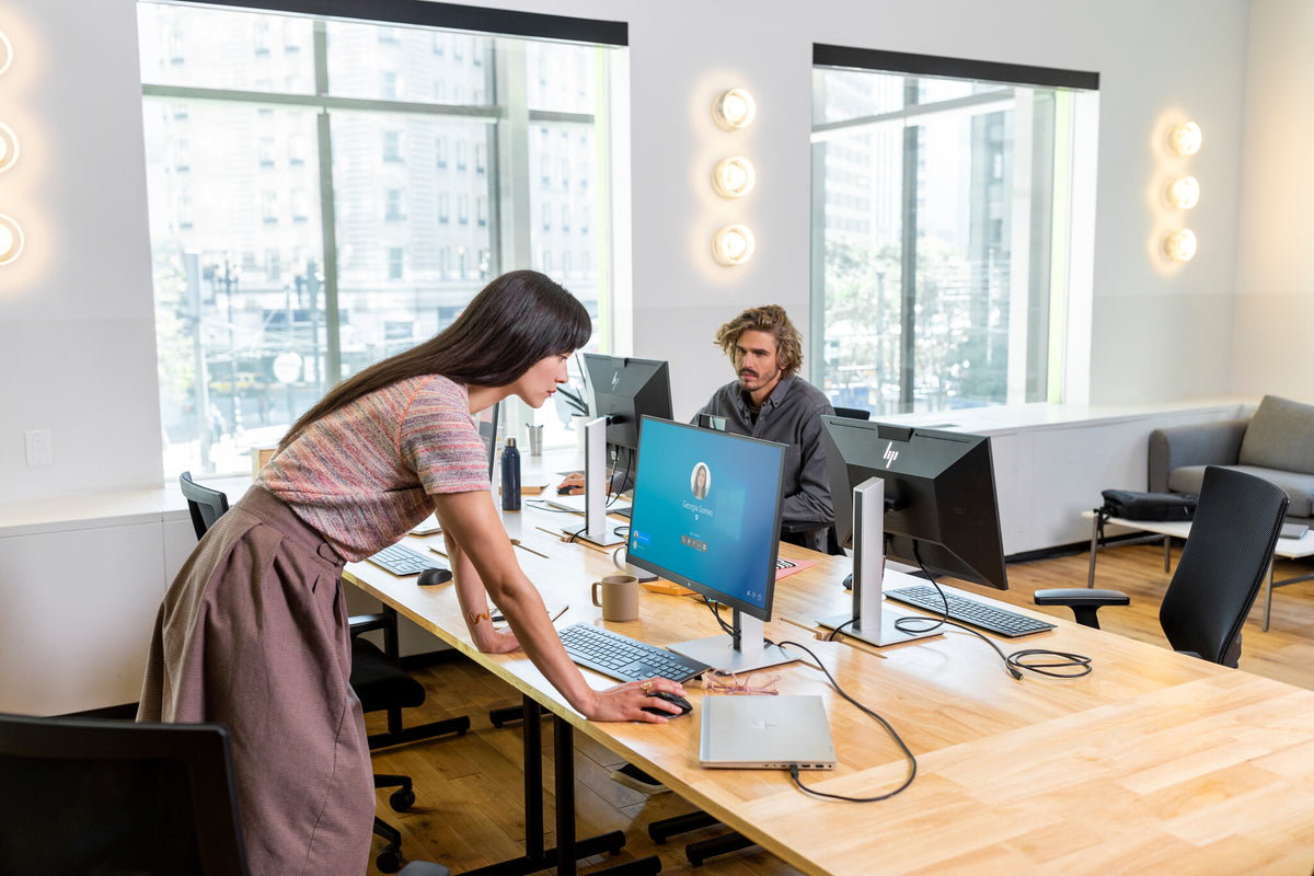 HP E24D G4 - 60.5 cm (23.8") - 1920 x 1080 pixels Full HD LED Monitor