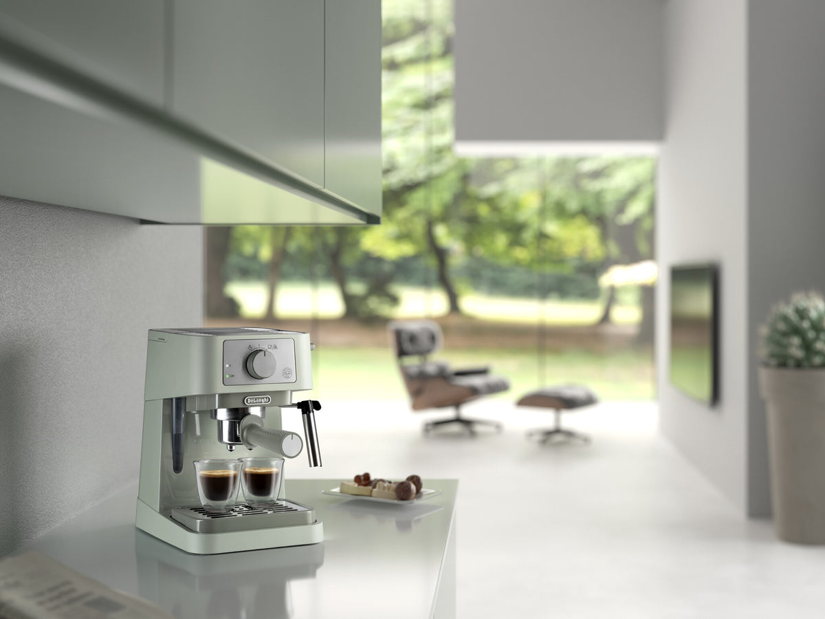 De’Longhi Stilosa Manual Espresso Coffee Machine Clove Technology