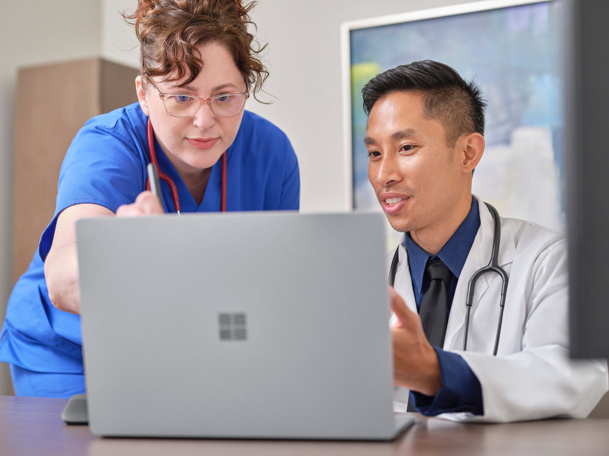 Microsoft Surface Laptop 4 - 38.1 cm (15") - Touchscreen - Intel® Core™ i7-1185G7 - 16 GB LPDDR4x-SDRAM - 512 GB SSD - Wi-Fi 6 - Windows 11 Pro - Platinum