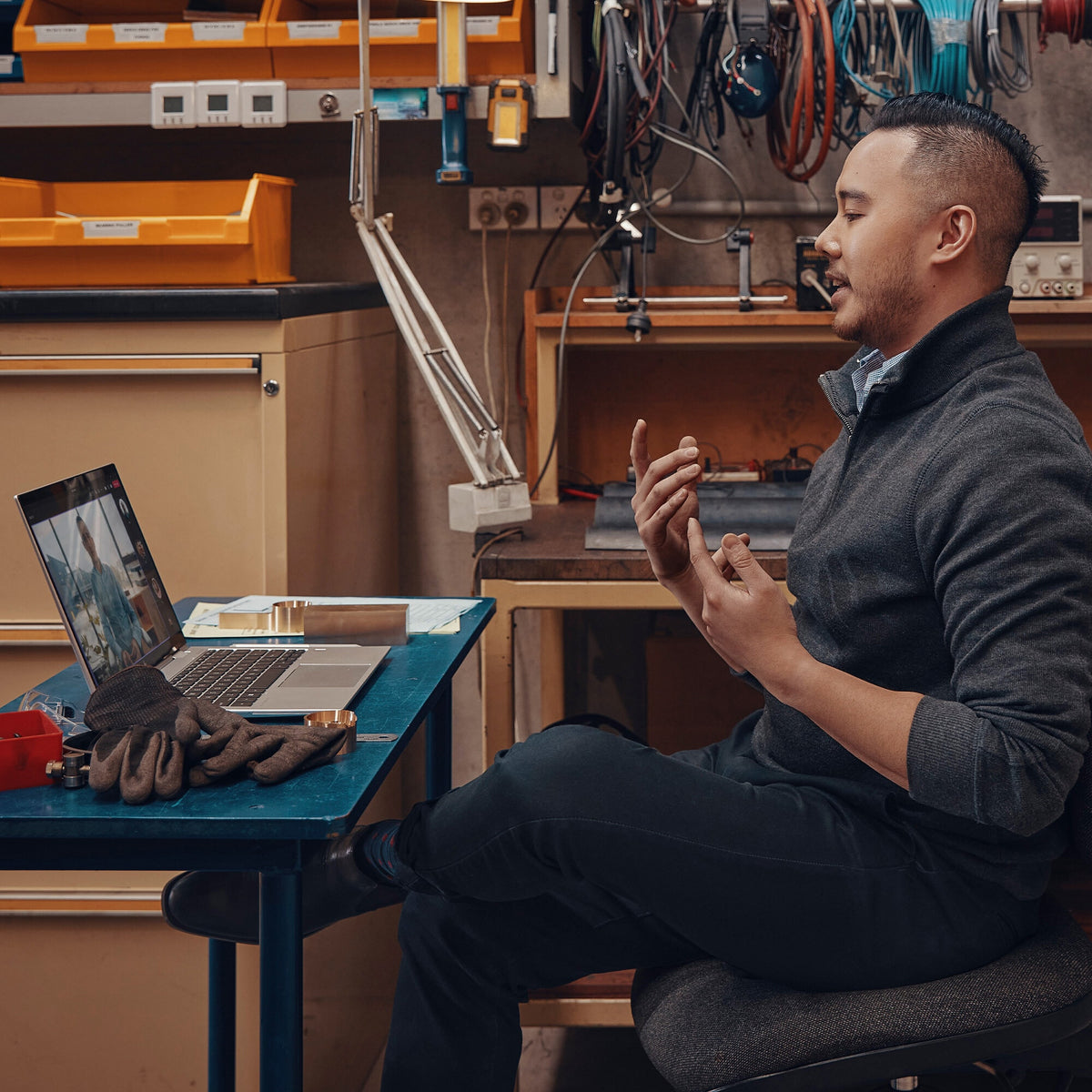 HP EliteBook 830 13 G10 Laptop - 33.8 cm (13.3") - Intel® Core™ i5-1335U - 16 GB LPDDR5-SDRAM - 512 GB SSD - Wi-Fi 6E - Windows 11 Pro - Silver