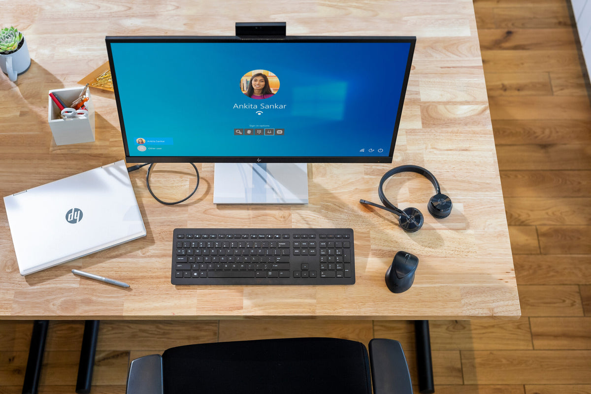 HP E27D G4 - 68.6 cm (27") - 2560 x 1440 pixels Quad HD LED Monitor