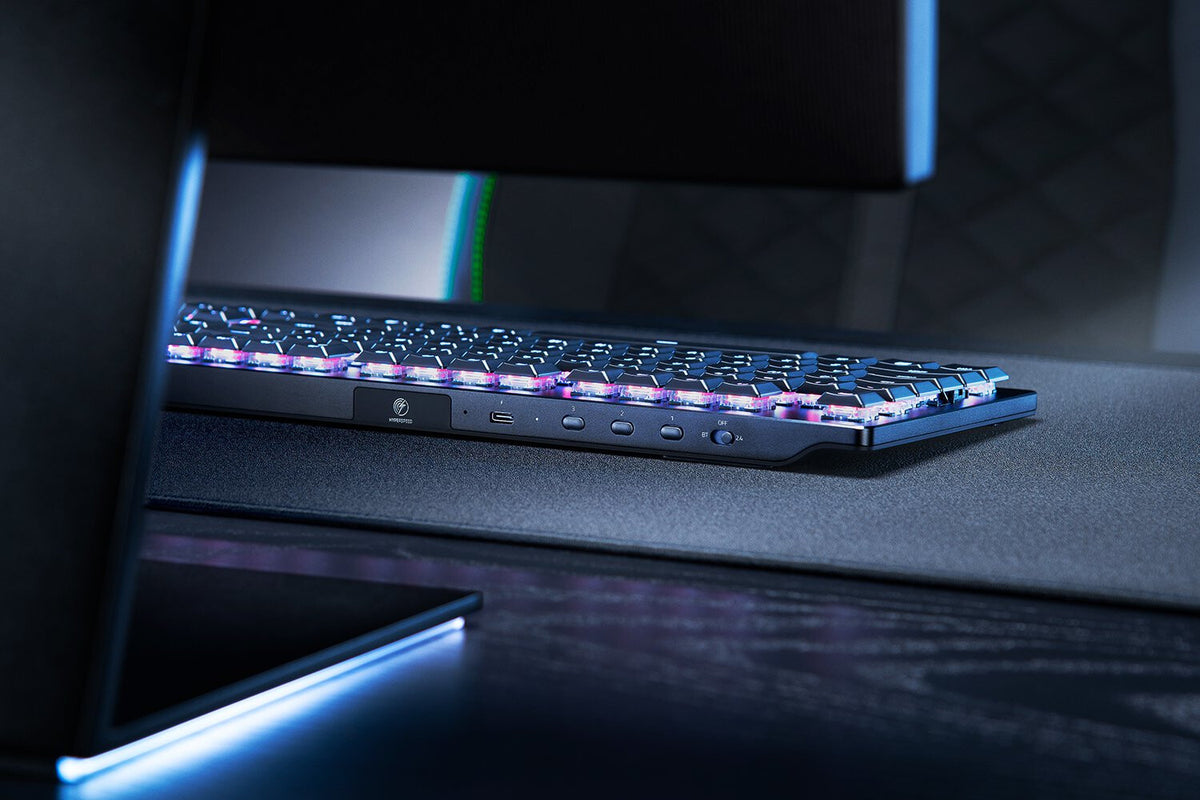 Razer DeathStalker V2 Pro - QWERTY - USB + RF Wireless + Bluetooth Linear Optical Red Switch Mechanical Keyboard