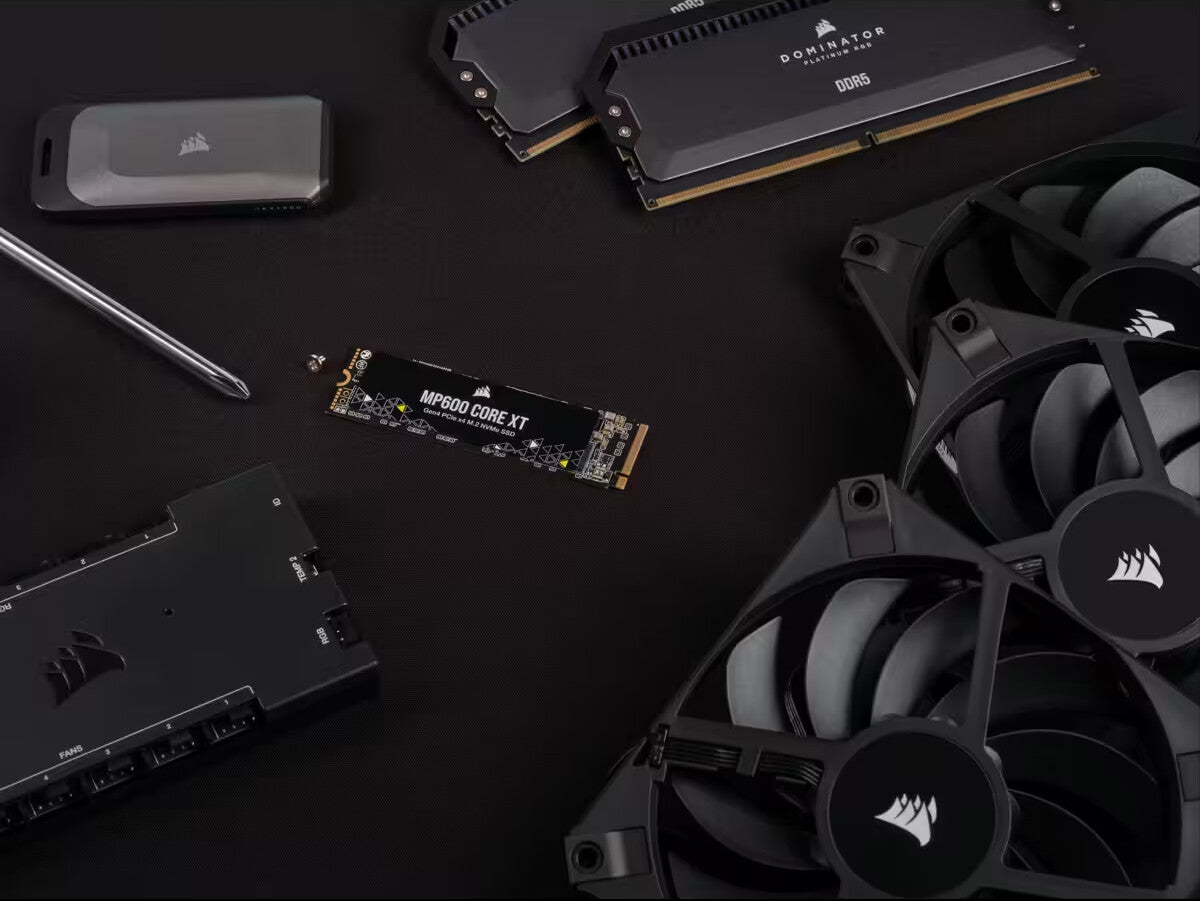 Corsair MP600 CORE XT - PCI Express 4.0 QLC 3D NAND NVMe M.2 SSD - 4 TB