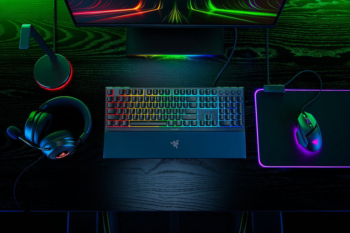 Razer Ornata V3 - USB Wired RGB Mecha-membrane Keyboard in Black (QWERTY UK)