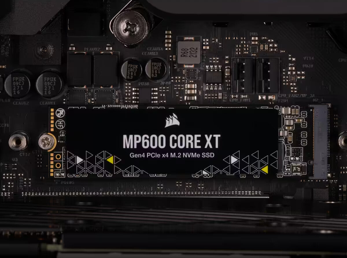 Corsair MP600 CORE XT - PCI Express 4.0 QLC 3D NAND NVMe M.2 SSD - 4 TB