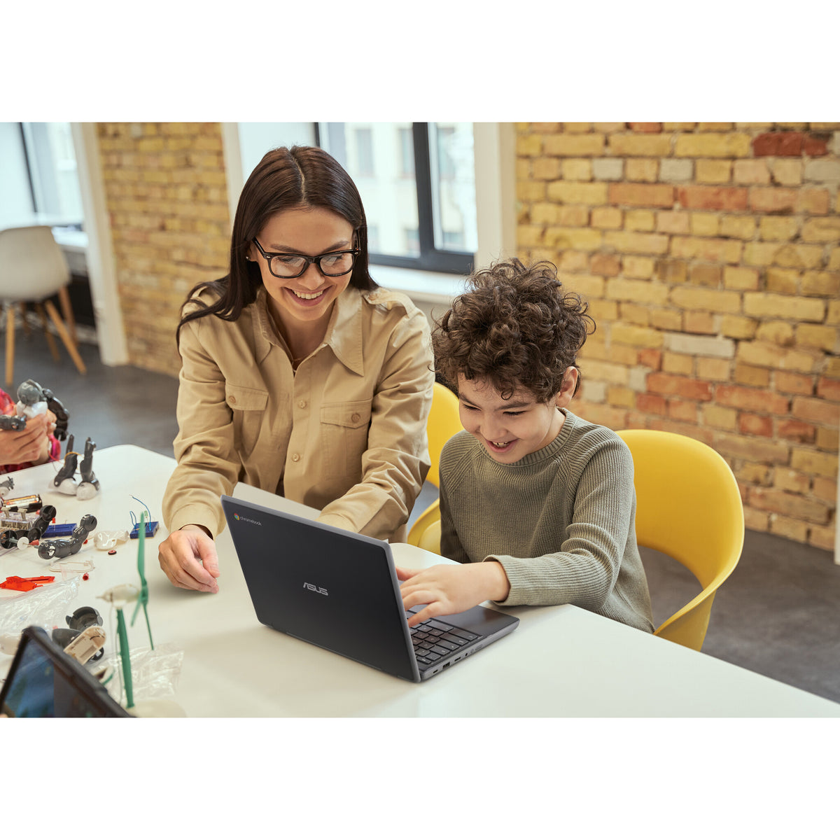 ASUS Chromebook Flip CR1 - 29.5 cm (11.6") - Touchscreen - Intel® Celeron® N4500 - 4 GB LPDDR4x-SDRAM - 64 GB eMMC - Wi-Fi 6 - ChromeOS - Grey