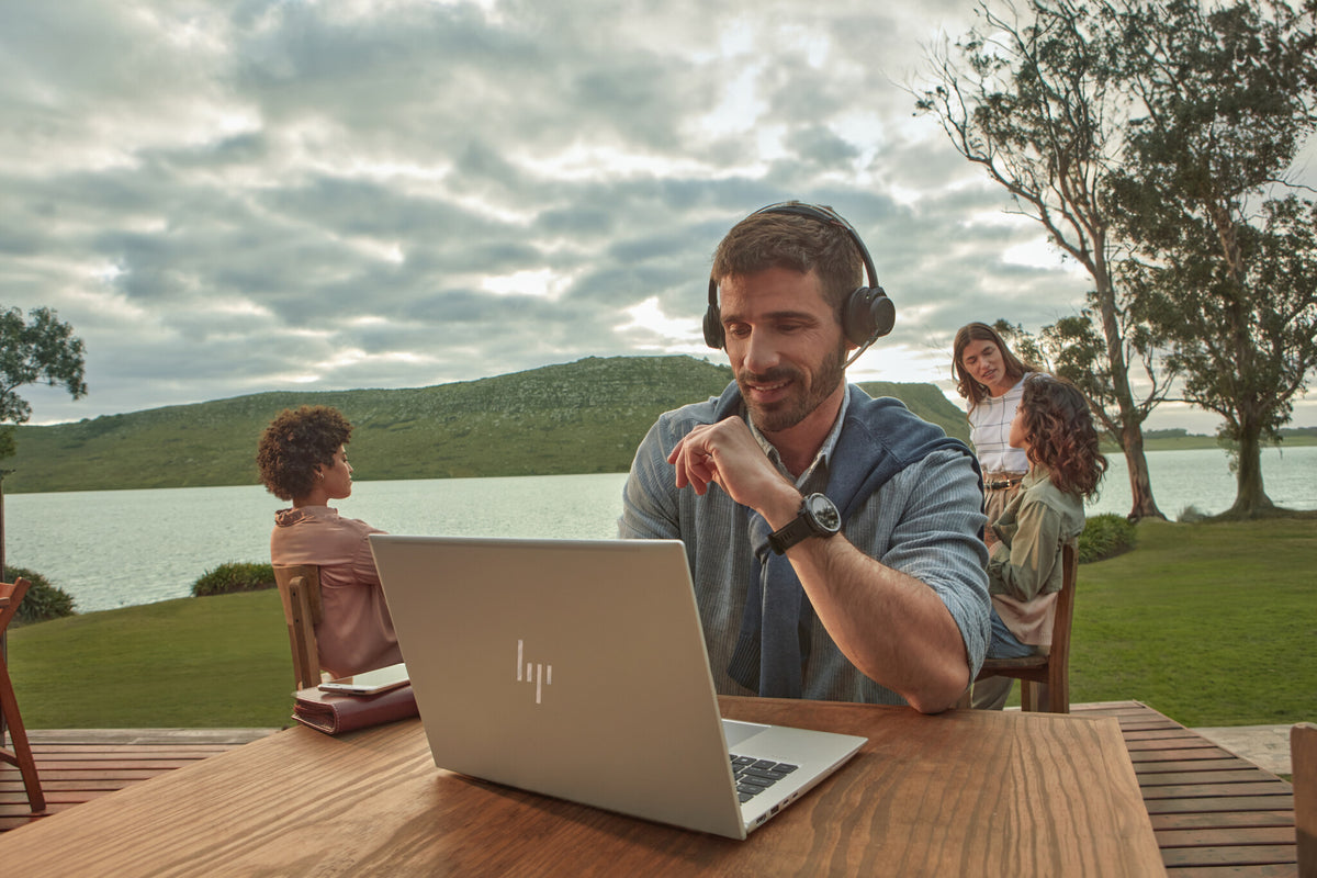 HP EliteBook 840 14 G10 Laptop - 35.6 cm (14") - Intel® Core™ i7-1355U - 16 GB DDR5-SDRAM - 512 GB SSD - Wi-Fi 6E - Windows 11 Pro - Silver