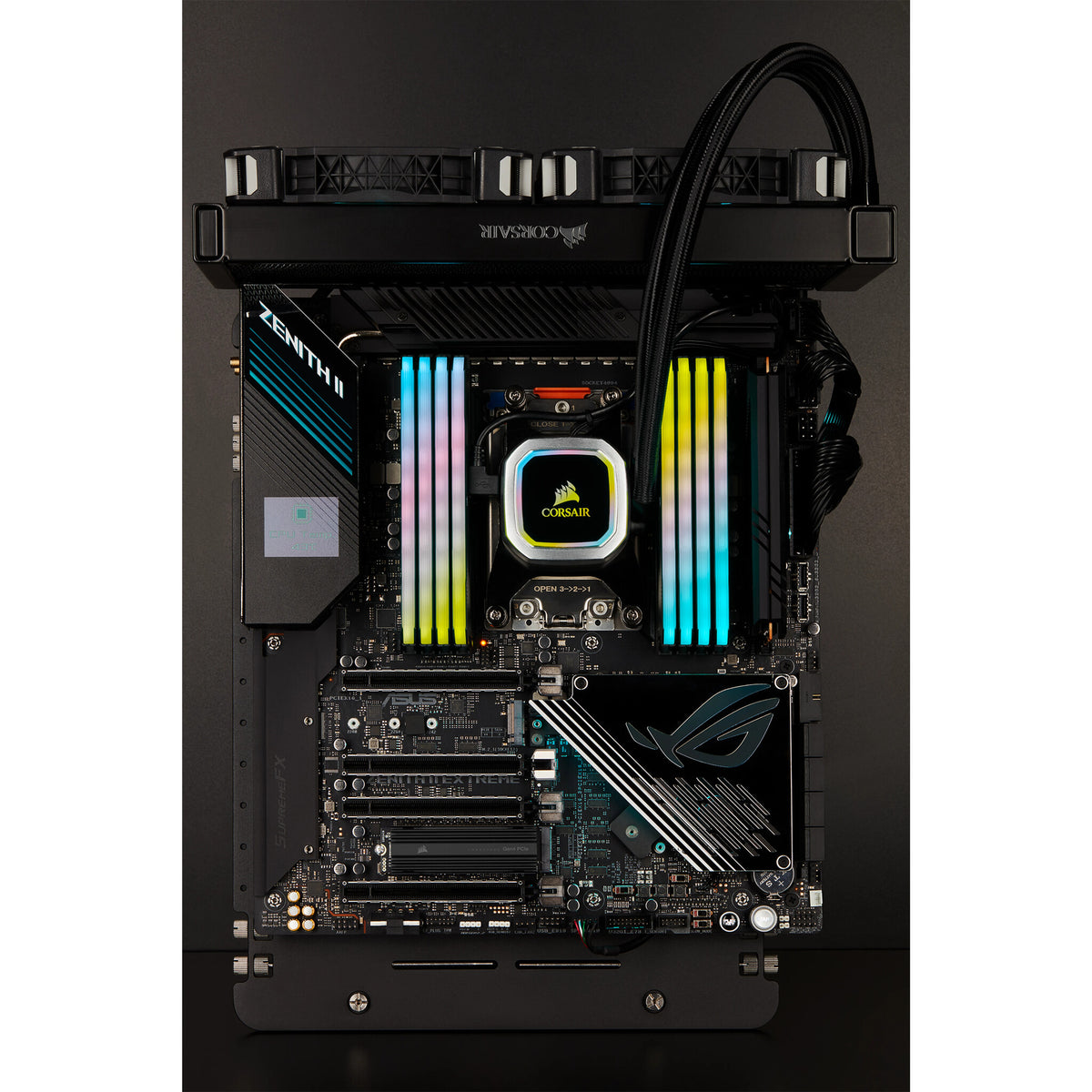 Corsair MP600 PRO - PCI Express 4.0 3D TLC NAND NVMe M.2 SSD - 1 TB