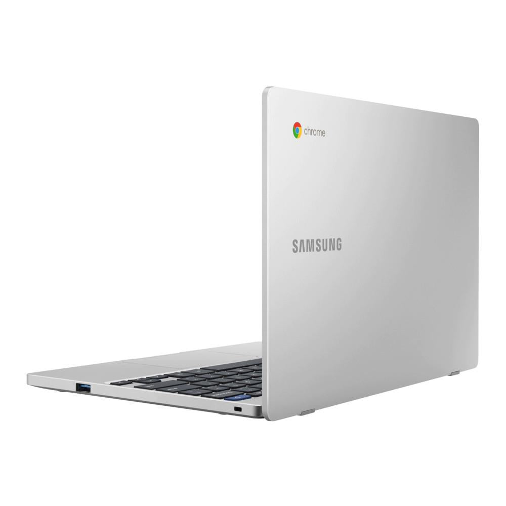 Samsung Chromebook 4+ 15.6&quot; - Platinum Titan - 32GB - 4GB RAM
