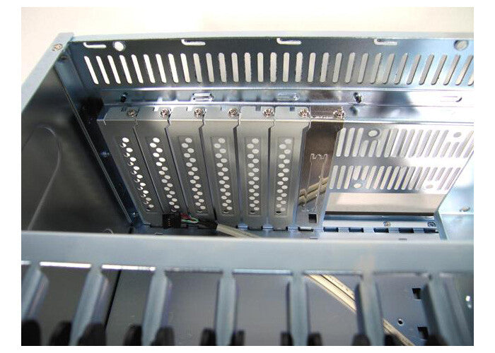 Chieftec UNC-410S-B-U3 Rack in Black